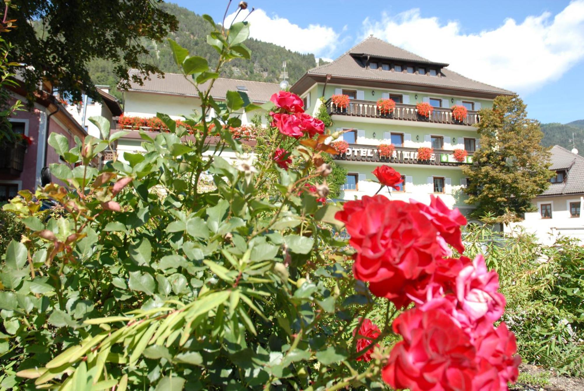 Hotel B&B Gasthof Zur Linde Rio di Pusteria Exterior photo
